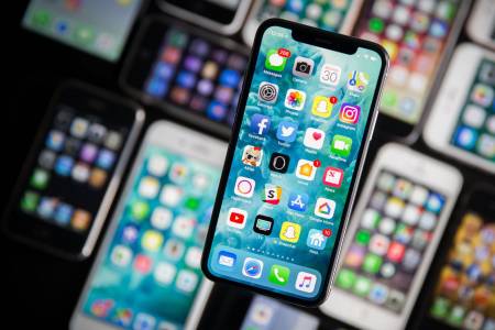 Новият iPhone е с 4 GB RAM и само с 10 процента по-бърз