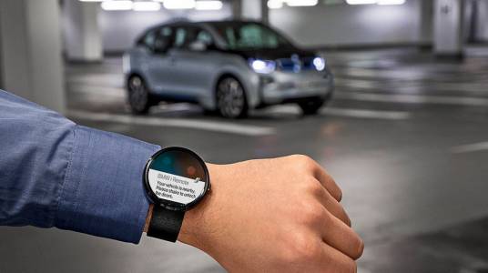 През 2019 г. ще носите марката BMW на ръката си - като часовник от Fossil
