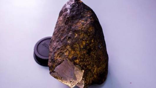 Сибирски метеорит донесе на Земята невиждан досега минерал