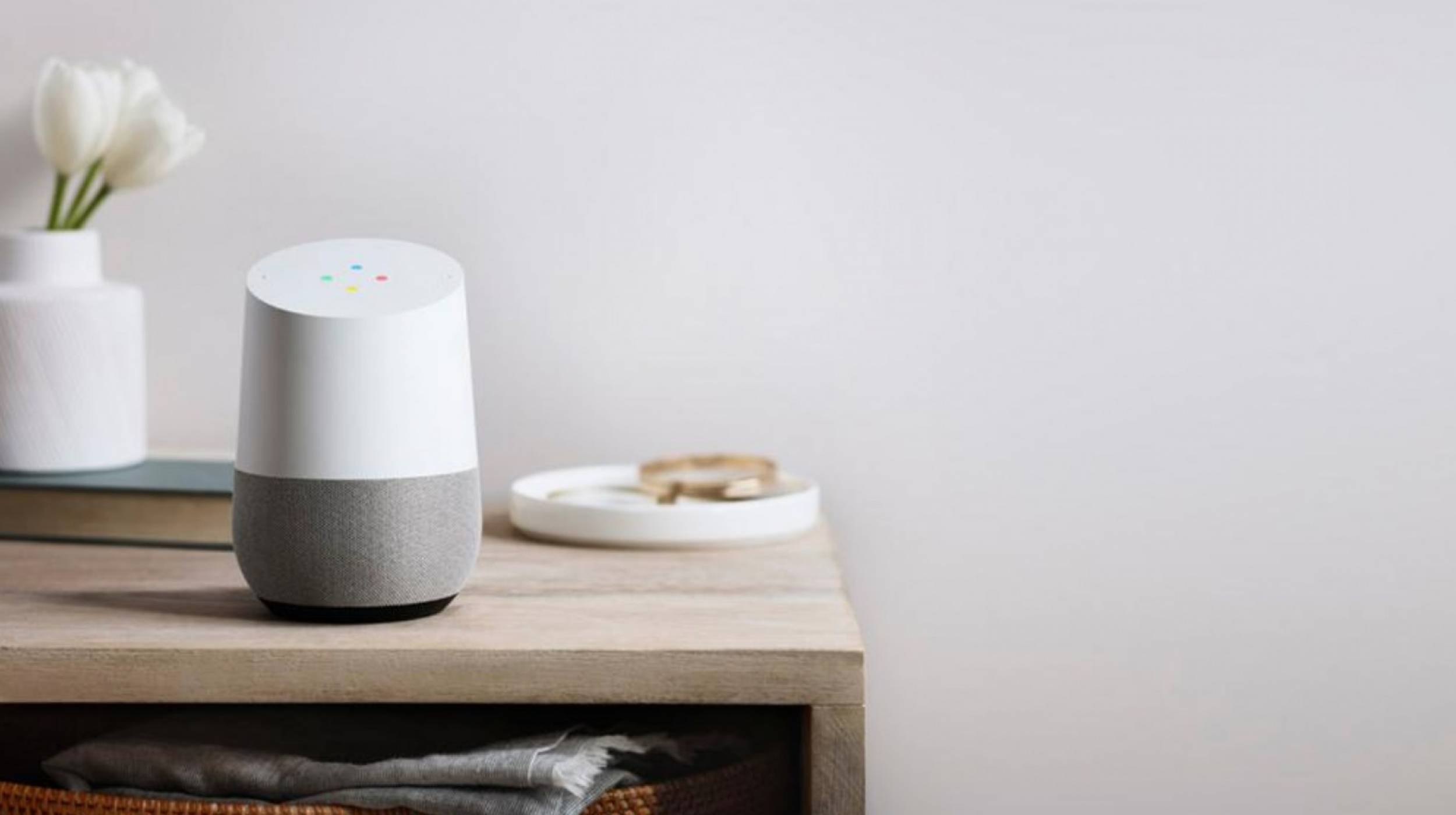 Скок от 449 процента в продажбите на Google Home измести Amazon от върха