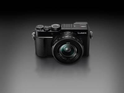 Panasonic представи Lumix LX100 II с обектива Leica DC VARIO-SUMMILUX