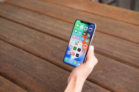 Apple ще увеличи живота на батерията на iPhone с нова дисплей технология