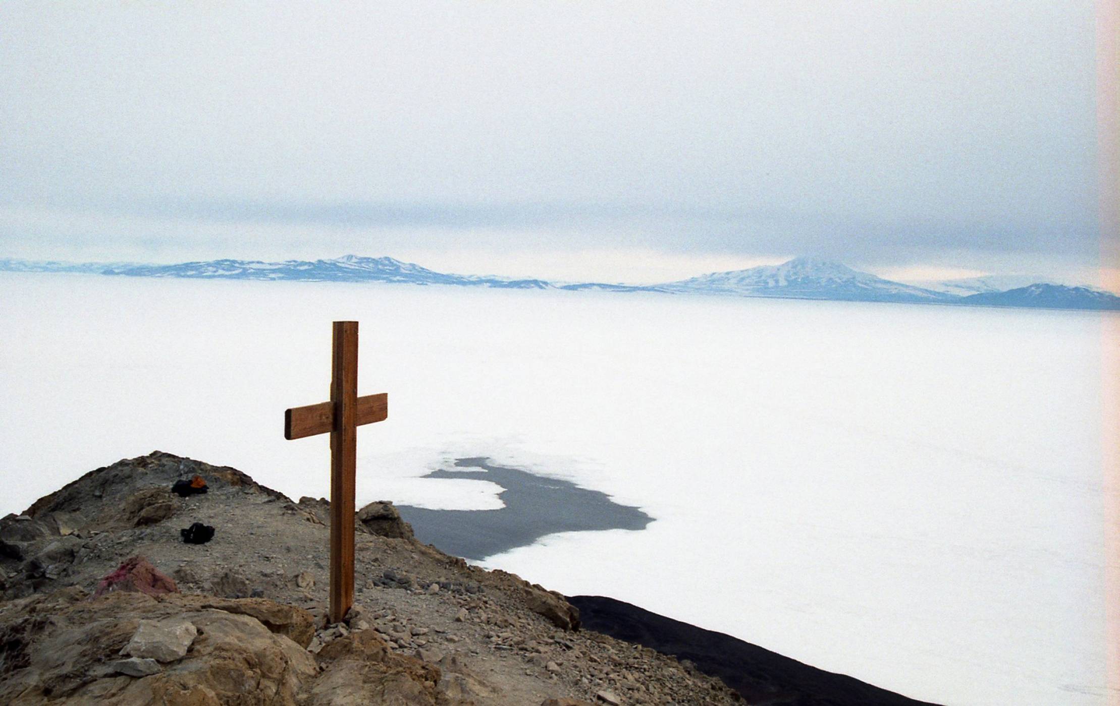 Тайните на ледената гробница на Антарктика