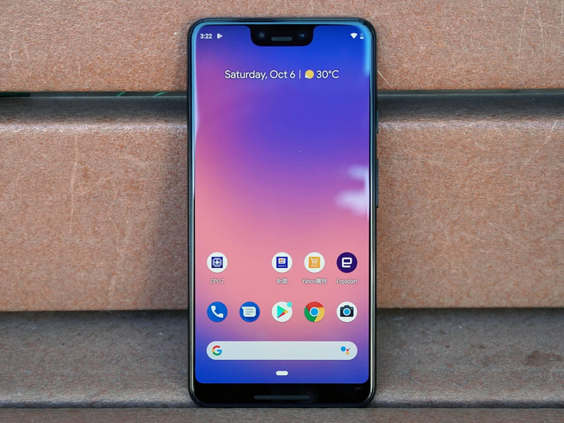 Google Pixel 3 XL попадна в ръцете на Engadget