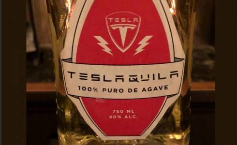 Новият продукт на Tesla е текила и не питайте защо