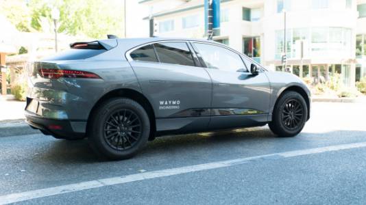Waymo е първата компания с разрешение за напълно автономни коли в Калифорния