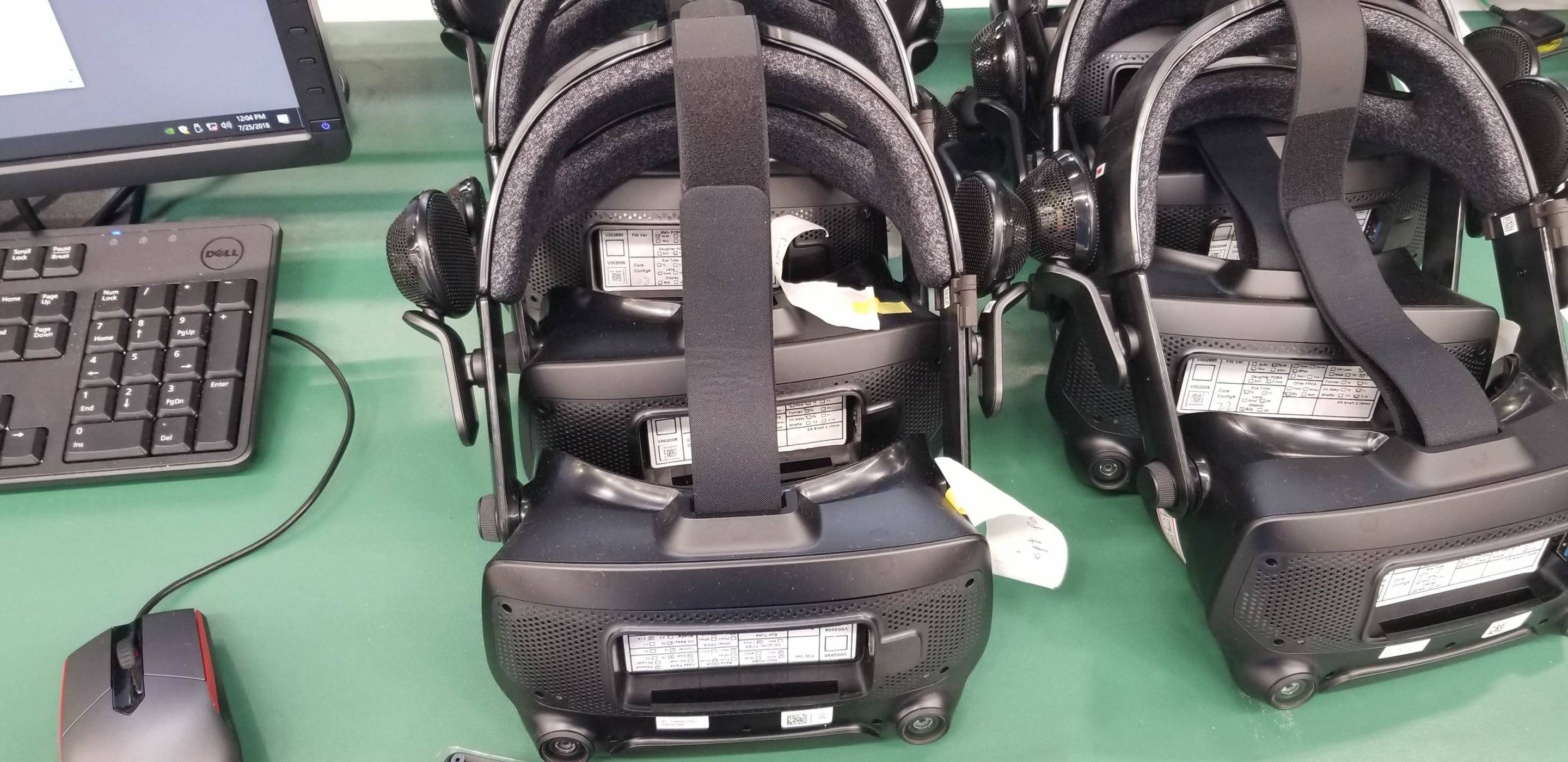 Valve прави свой VR шлем и Half-Life игра за него