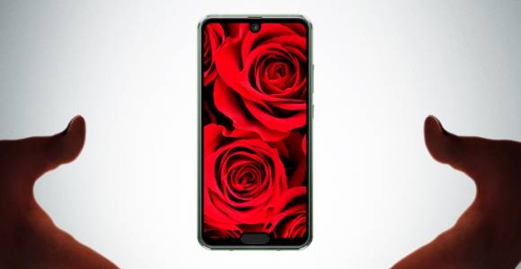 Честито. Новият смартфон на Sharp е с два прореза (ВИДЕО)