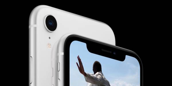 Apple намалява производството на всички iPhone модели заради слаби продажби