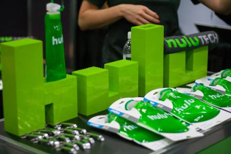Цената на Hulu гони 10 млрд. долара 