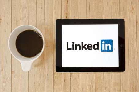 LinkedIn е злоупотребила с 18 млн. мейла, за да си докара нови потребители