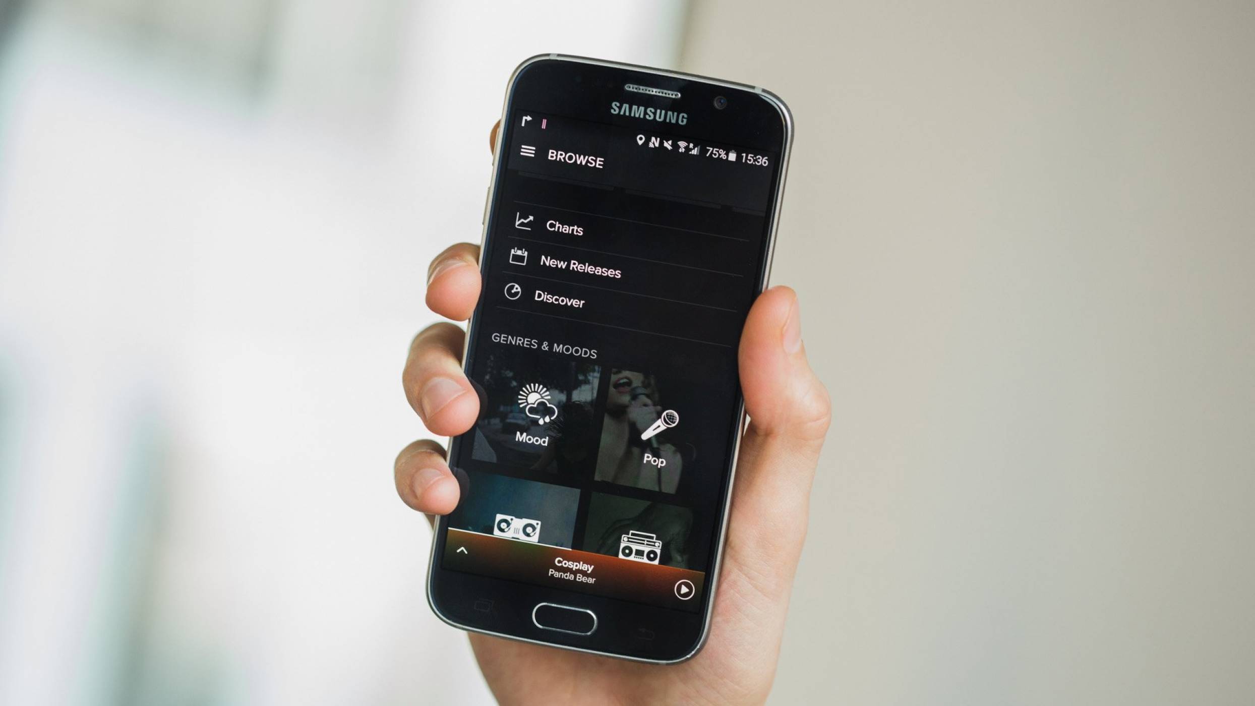 Скоро със Spotify за Android ще може да слушаме песни извън наличните в платформата?
