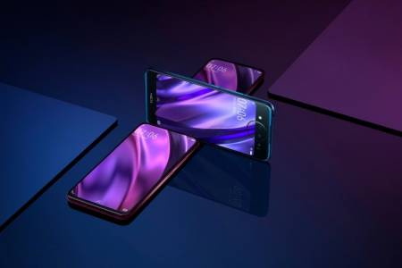 vivo NEX Dual Display Edition е екстравагантна комбинация от два дисплея и три камери