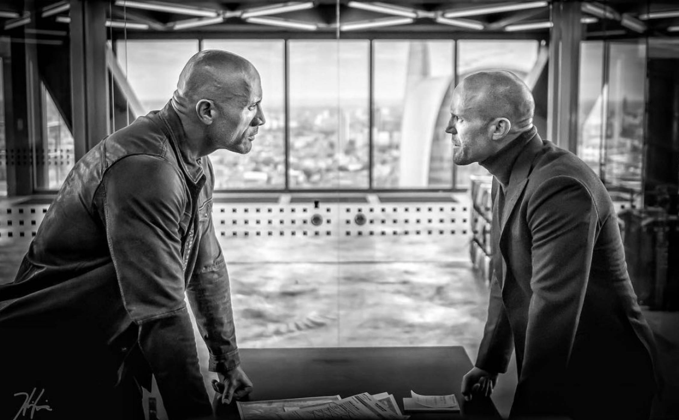 Fast & Furious Presents: Hobbs & Shaw е официалното име на екшъна със Скалата и Стейтъм