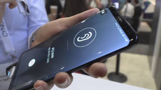 Samsung ще покаже революционен смартфон дисплей на CES 2019