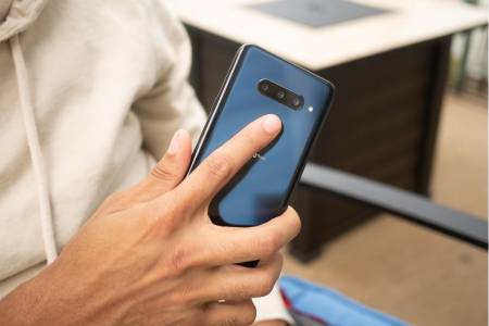 LG G8 няма да е нито гъвкав, нито с 5G връзка
