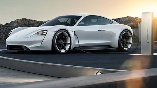 Е-удоволствието Porsche Taycan ще ви струва до 130 000 долара