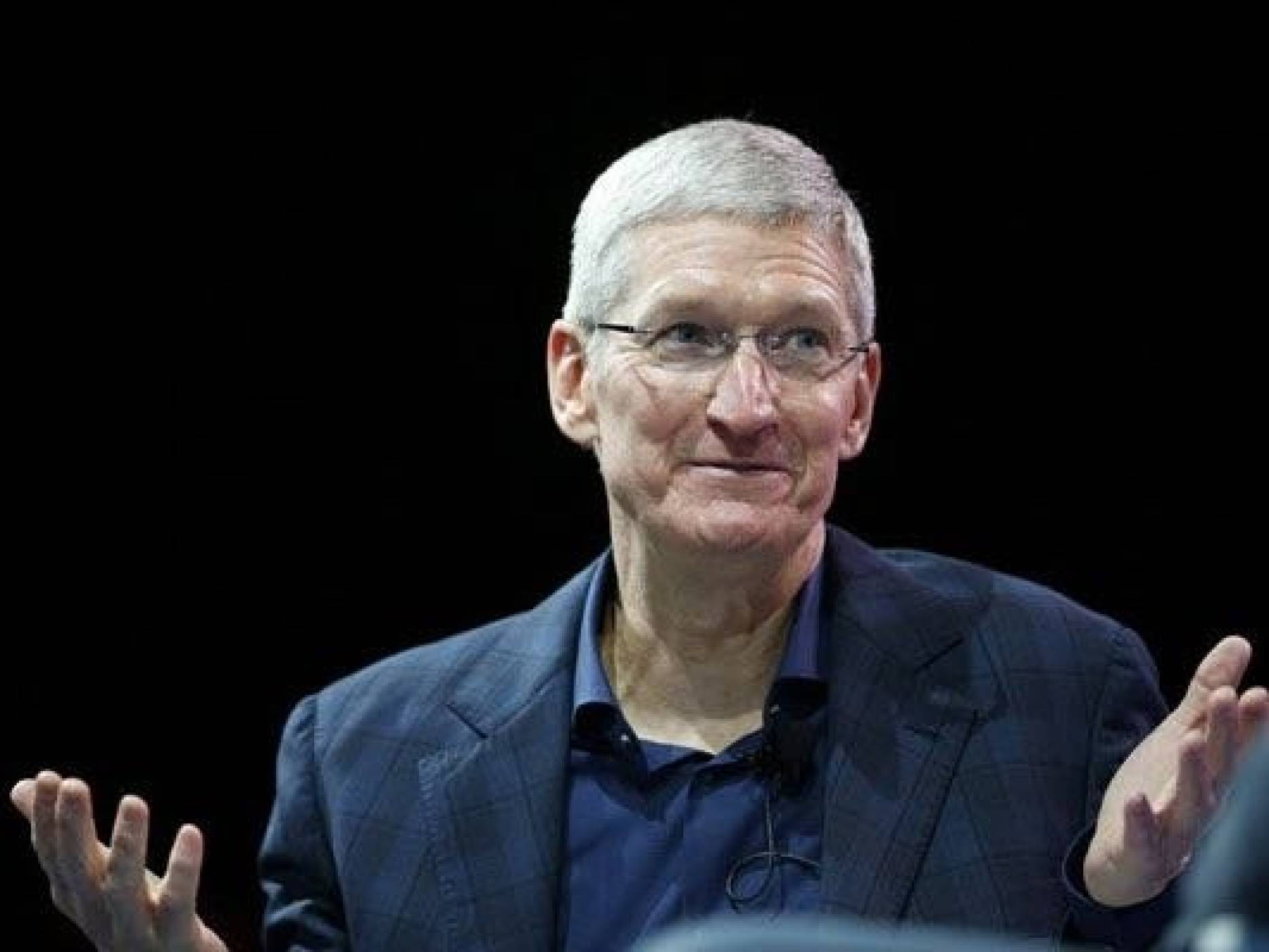 Apple призна официално, че продажбите на iPhone са слаби
