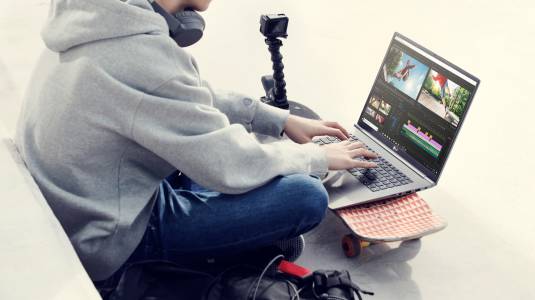 LG ще атакува пазара с „грамажни“ лаптопи (СНИМКИ)