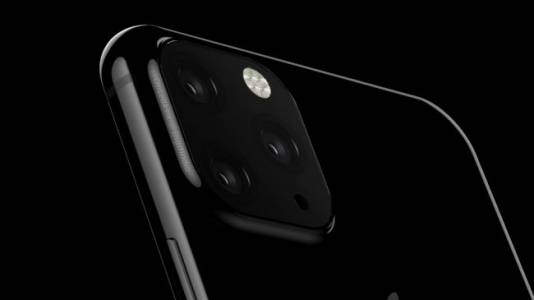 Първите фотоси на iPhone 11 подсказват странно подреждане на камерите (СНИМКИ)