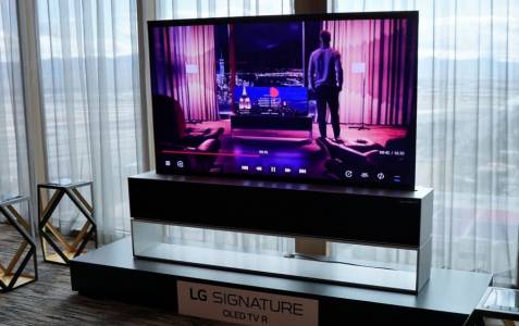 CES 2019: Новият OLED телевизор на LG се навива на руло, когато не го гледате (ВИДЕО)