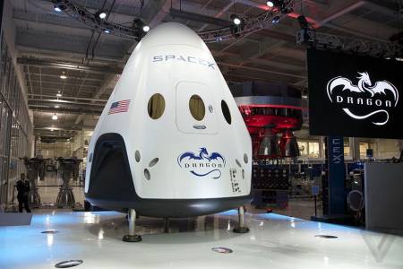 SpaceX вече ще покорява Космоса с 10 процента по-малко служители