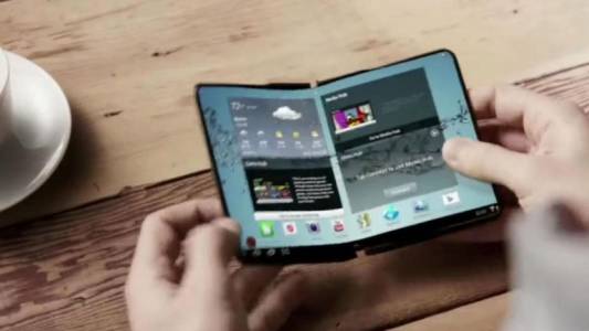 Гъвкавият телефон на Samsung с официална премиера