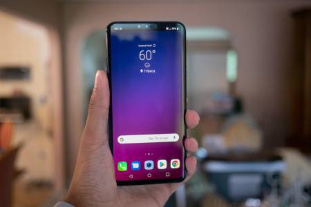 5G флагманът на LG: баснословно скъп и на име V50 ThinQ 5G