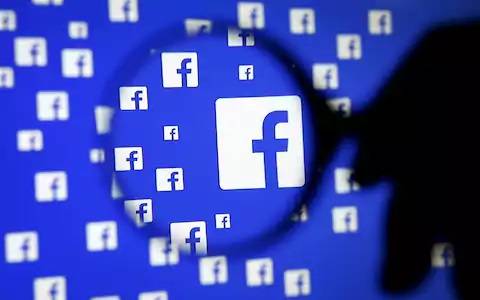 Facebook плаща на тийнейджъри по 20 долара на месец за пълен достъп до телефоните им