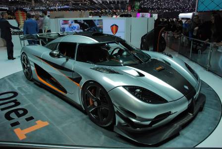 Koenigsegg иска да направи СО2 неутрална суперкола с ДВГ
