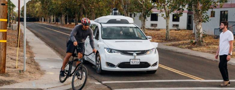 Renault–Nissan и Waymo са пресечната точка на традиционните и умните автомобили