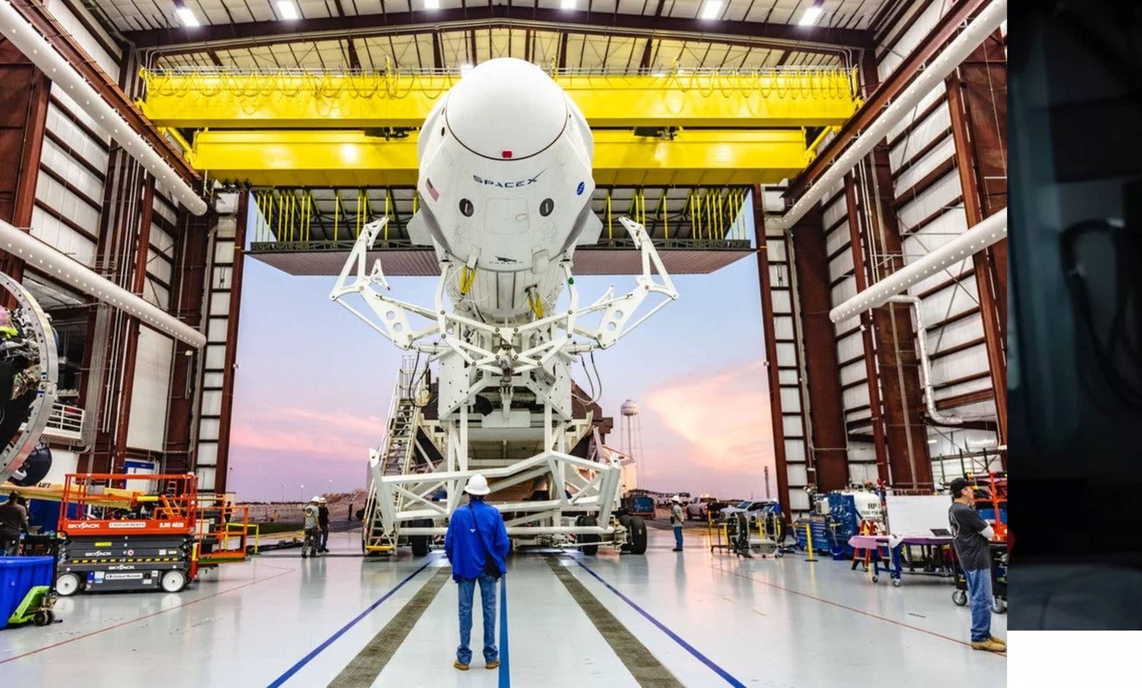 Първият полет на кораба Crew Dragon на SpaceX ще стане на 2 март