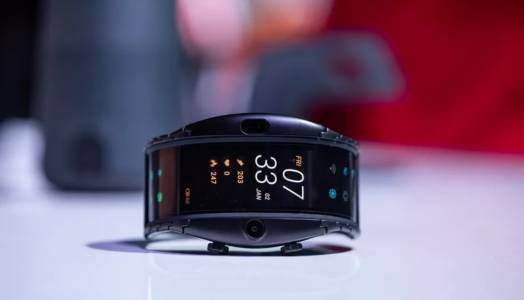 MWC2019: Новата носима джаджа на Nubia слага 4-инчов гъвкав смартфон на китката ви (ВИДЕО)