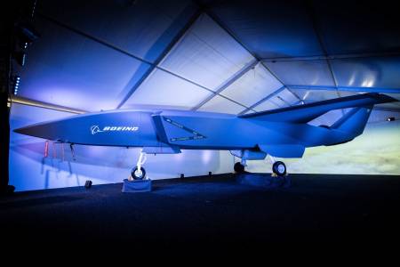 Boeing изпраща изтребител без пилот в небето през 2020 г.
