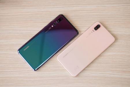 Samsung произвежда дисплея на Huawei P30?