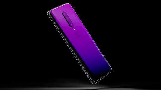 Убиецът на флагмани OnePlus 7 изглежда красиво в ново видео