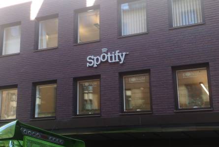 Spotify бори споделянето на пароли с нова оферта