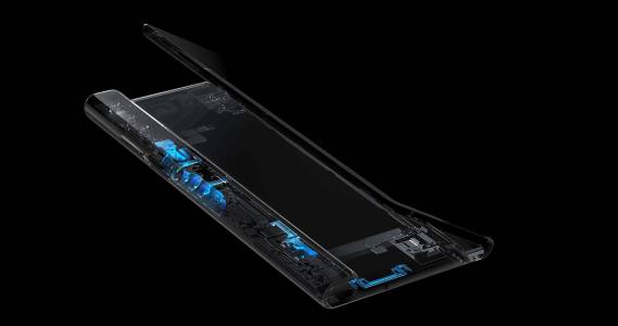 CEO-то нa Huawei със смели твърдения относно „гъвкавите“ смартфони