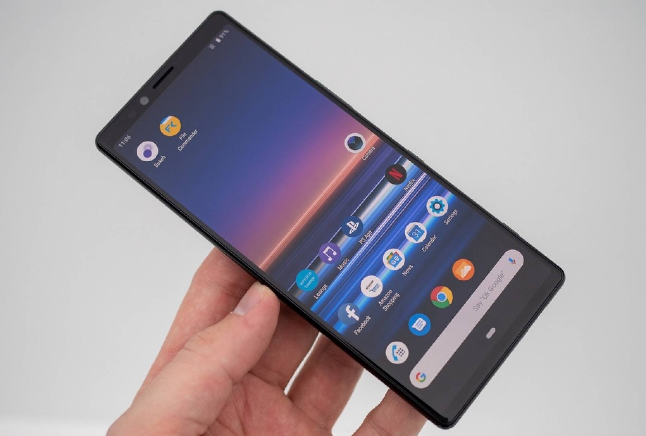 Новите Xperia телефони използват 21:9 дисплеи. Ето какво можете да гледате на тях