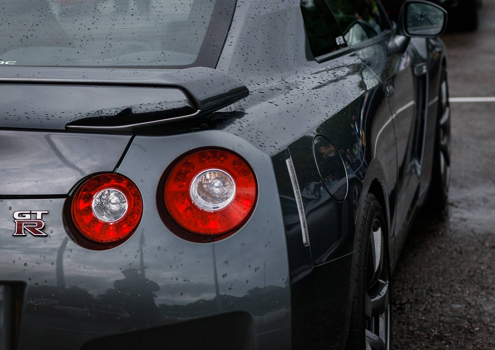Новият Nissan GT-R направи рязък завой към хибридно и автономно управление
