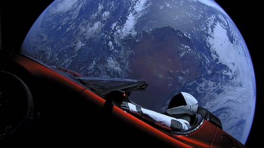 Tesla продължава да губи пари, а Мъск - да е оптимист