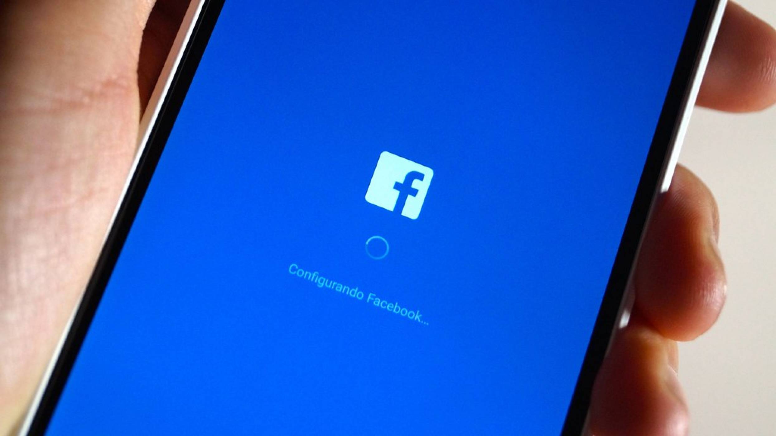 Зукърбърг: Разбиването на Facebook няма да реши проблемите на мрежата