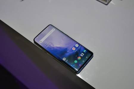 От супергерой Железният човек става рекламно лице на OnePlus 7 Pro (ВИДЕО)
