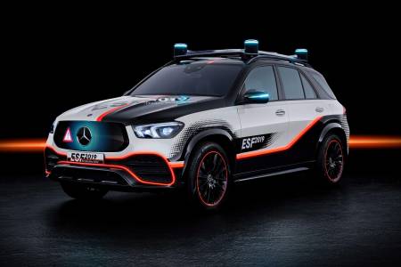Ето как Mercedes гарантира безопасността на пътниците в колата на бъдещето