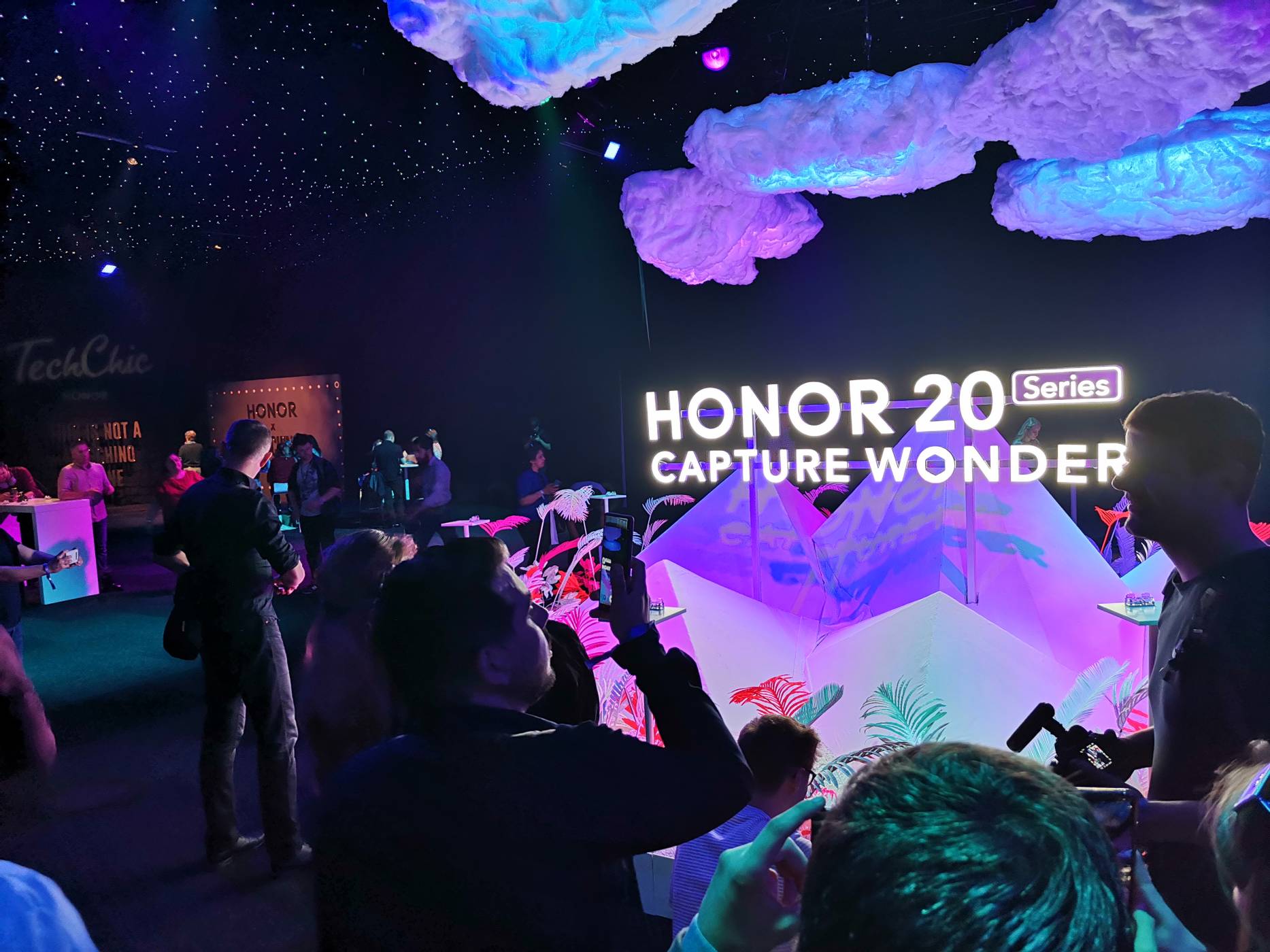 Honor 20 и Honor 20 Pro ще се опитат да бъдат новите „достъпни“ флагмани 