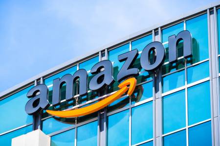 Amazon продаде телефон, който още дори не е обявен (ВИДЕО)