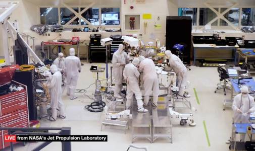 NASA популяризира работата по новия марсоход чрез уеб камера, предаваща на живо
