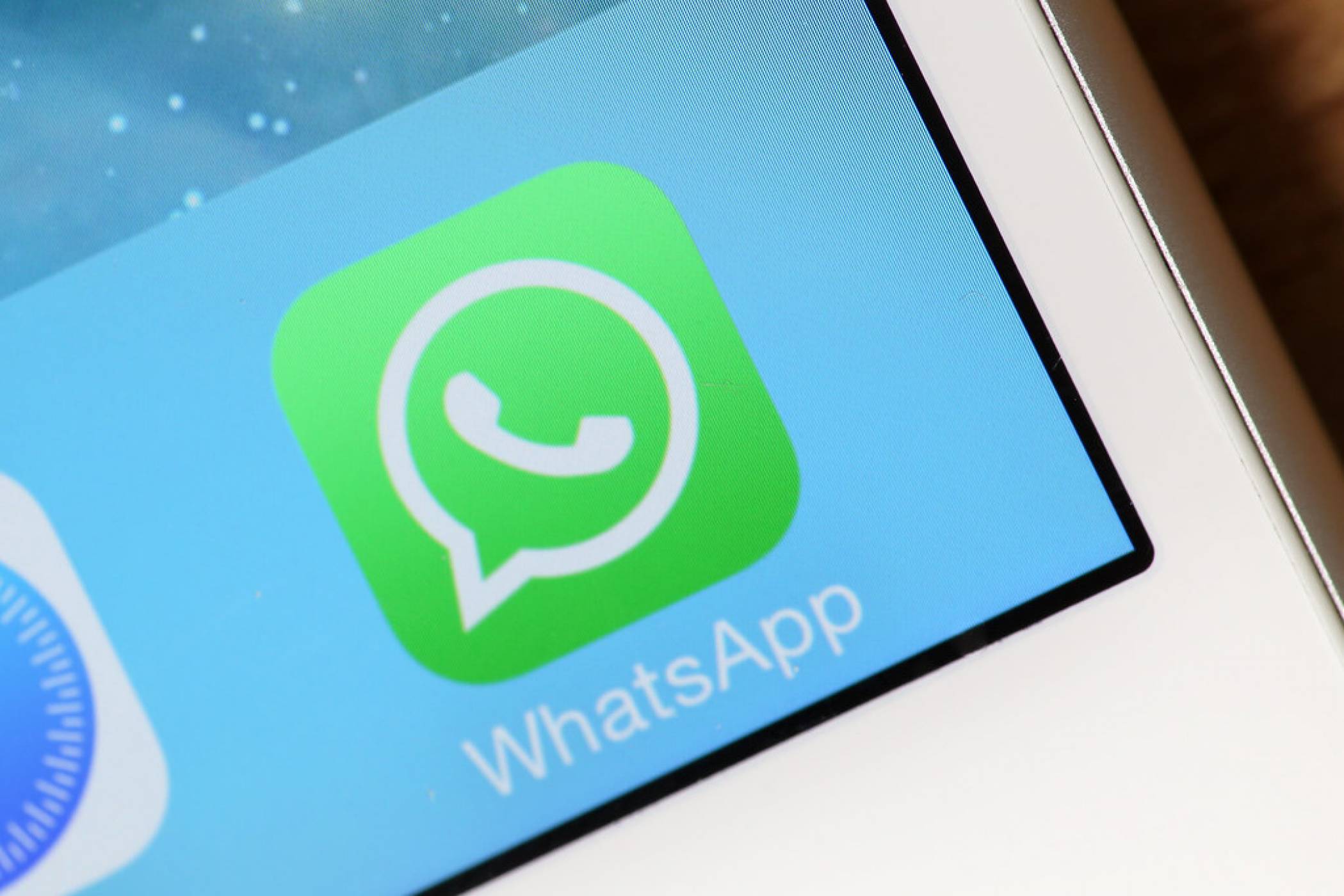 Тръмп иска да забрани криптирането в WhatsApp и FaceTime
