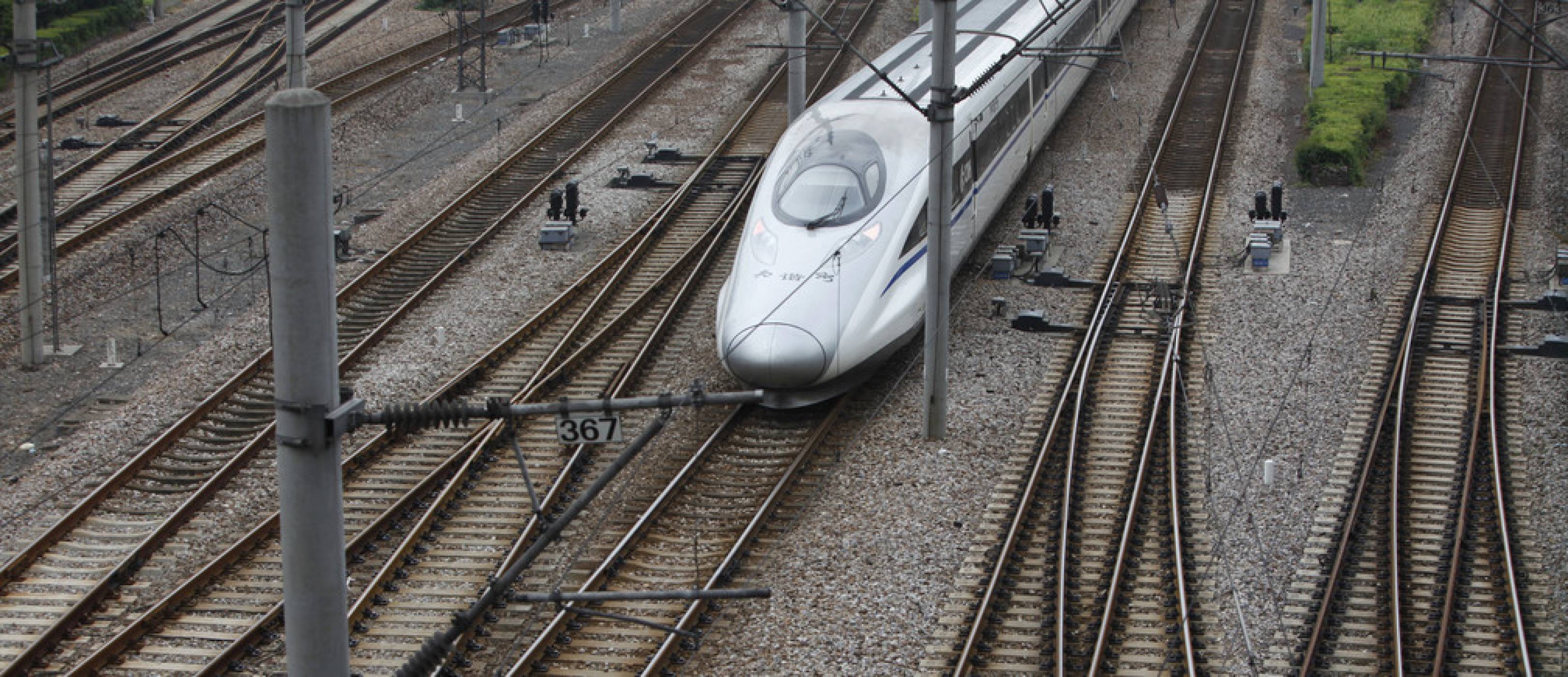 Рекордите на Гинес! Китай пуска влак, който ще „лети“ по-бързо от самолет (СНИМКИ)