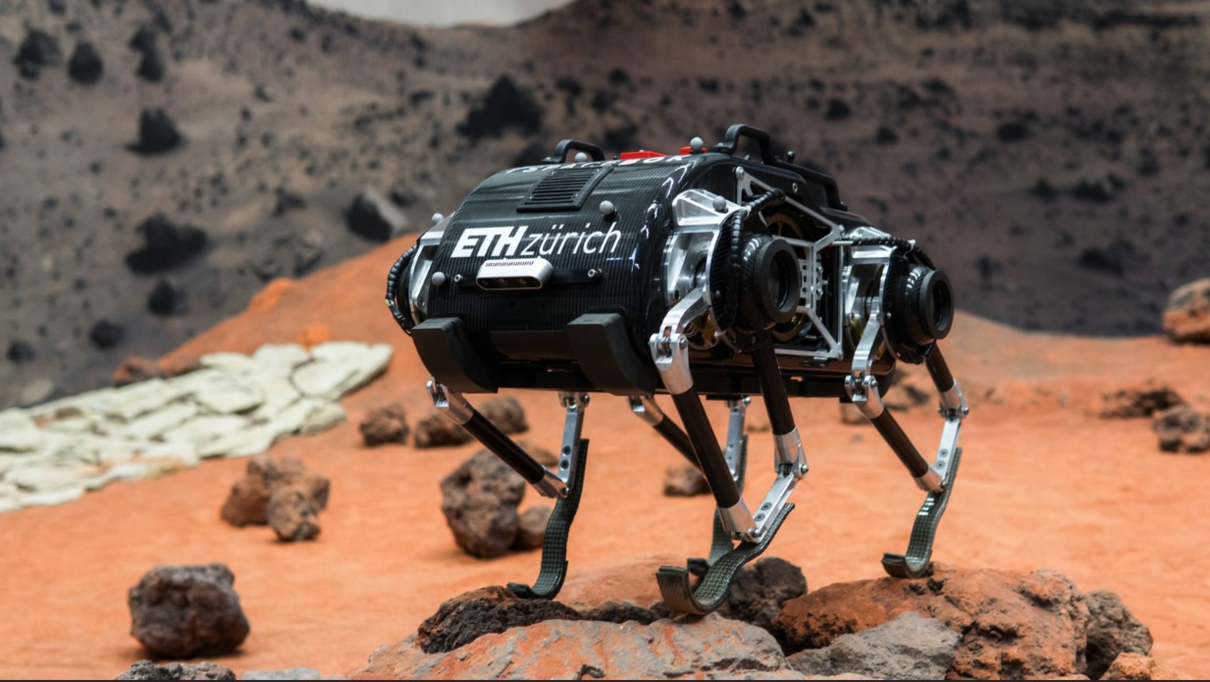 Вижте колко луд е роботът, който е създаден да живее на Марс (ВИДЕО)